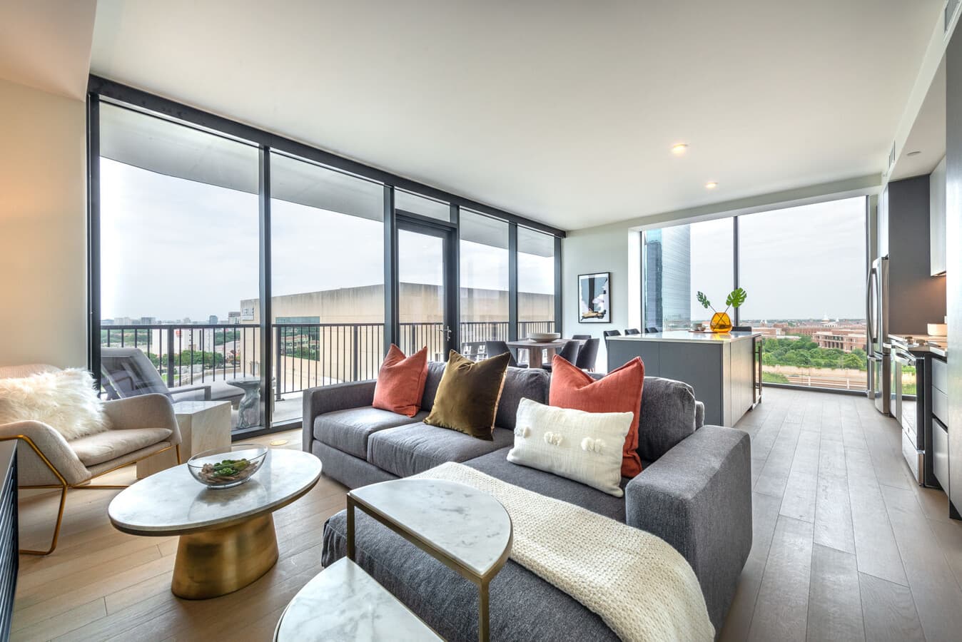 LOVELY 1 BED/ 1 BATH APARTMENT IN CENTRAL DALLAS